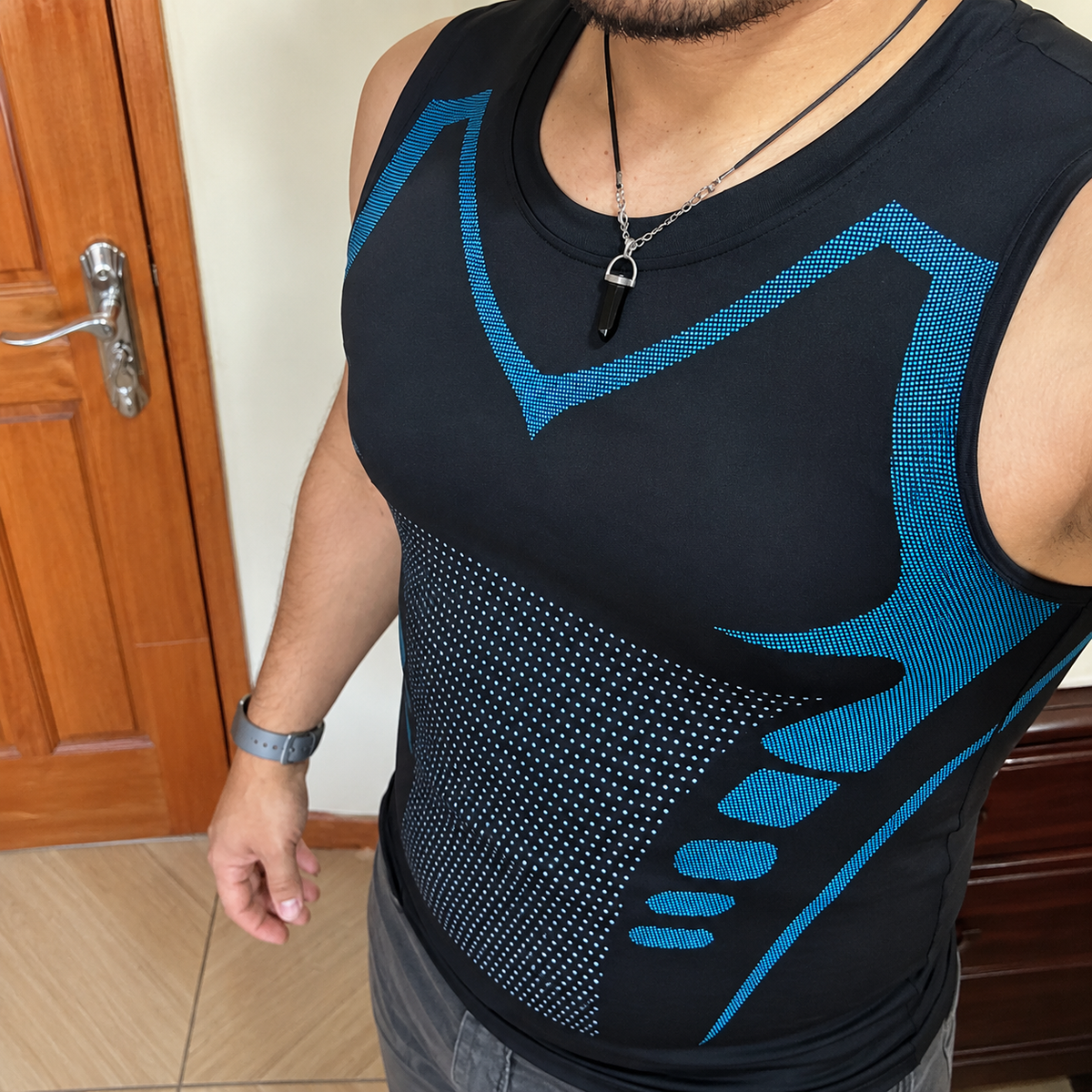ShapeFlex™ – φανελάκι συμπίεσης για τη διαμόρφωση της ανδρικής σιλουέτας