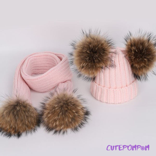 ΕΞΑΙΡΕΤΙΚΑ ΖΕΣΤΟ ΣΕΤ - ΣΚΟΥΦΟΣ ΚΑΙ ΚΑΣΚΟΛ CUTEPOMPOM®